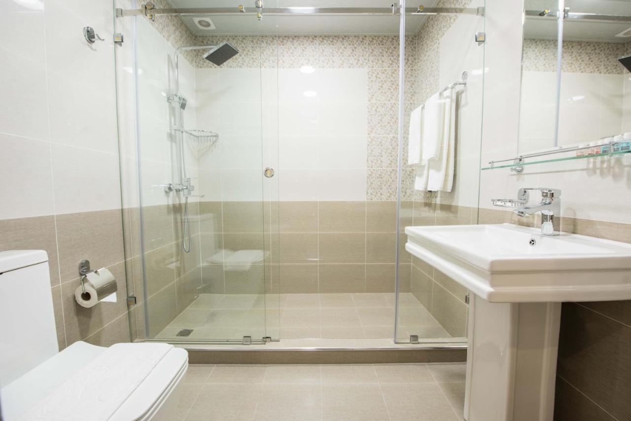 Huzur Hotel Tashkent Esterno foto