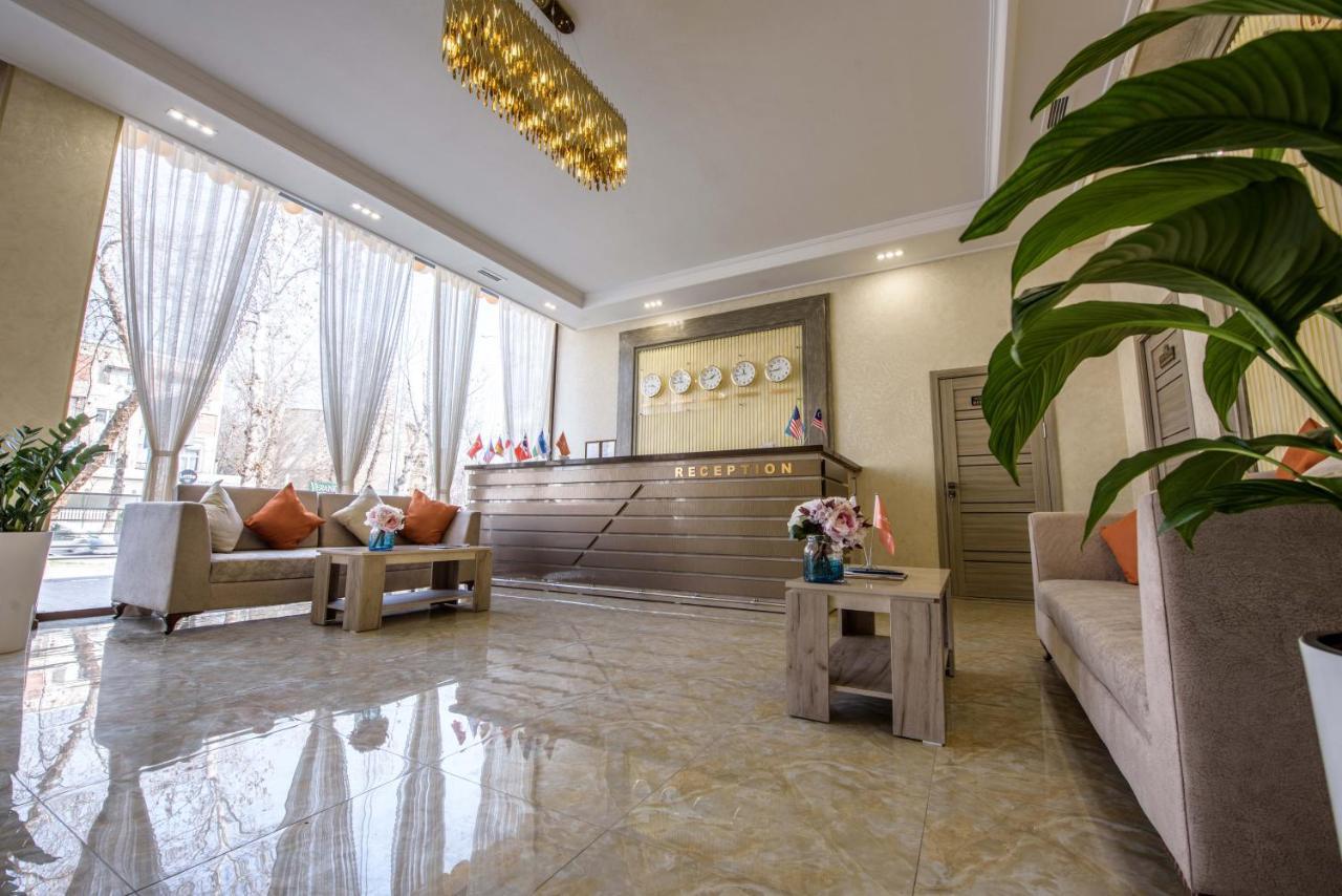 Huzur Hotel Tashkent Esterno foto