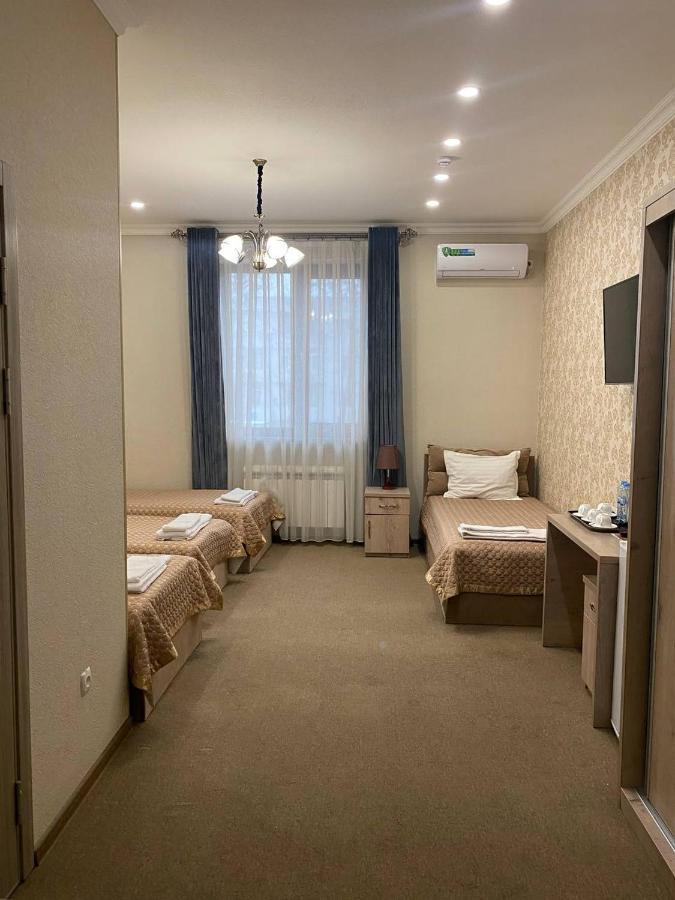 Huzur Hotel Tashkent Esterno foto