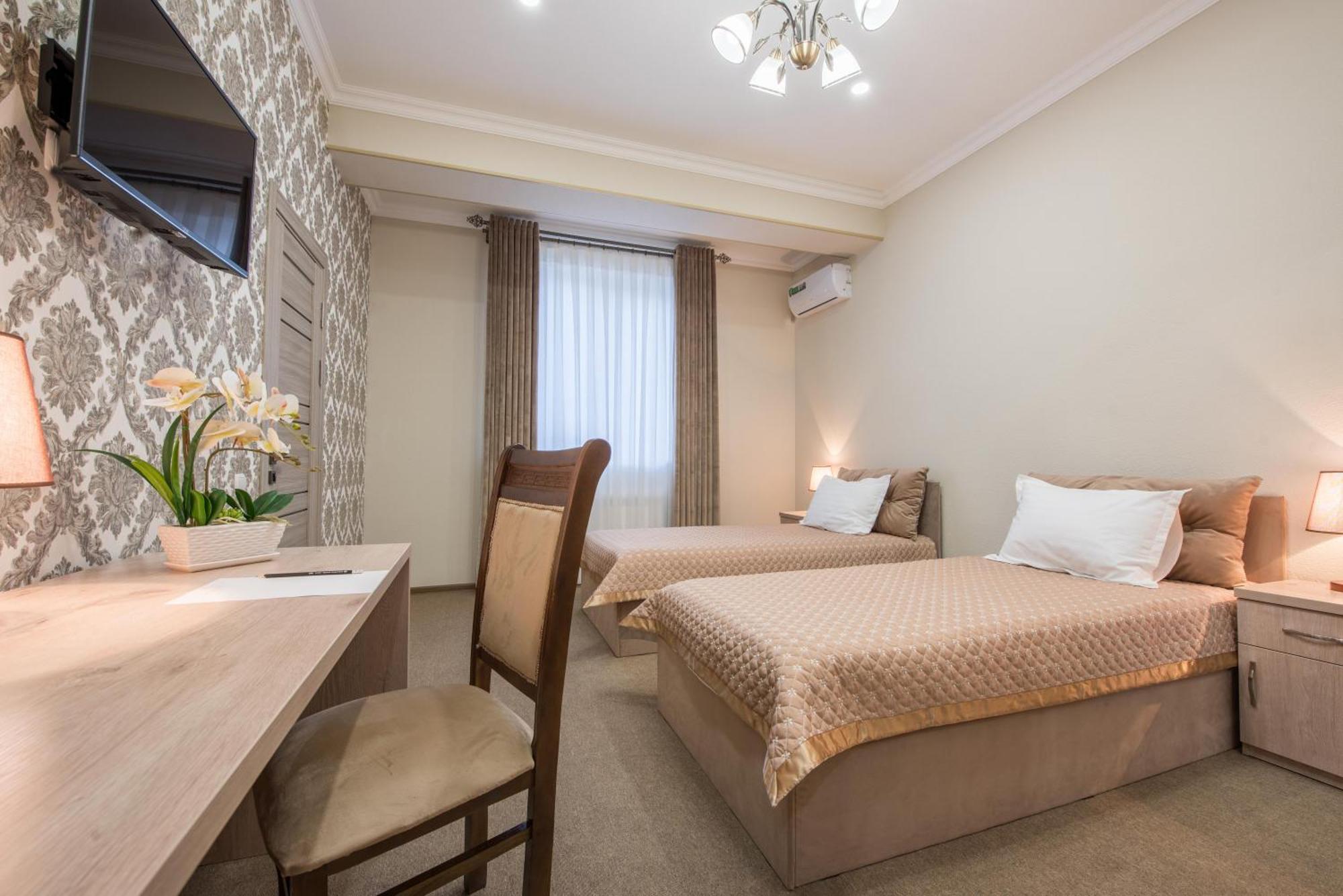 Huzur Hotel Tashkent Esterno foto